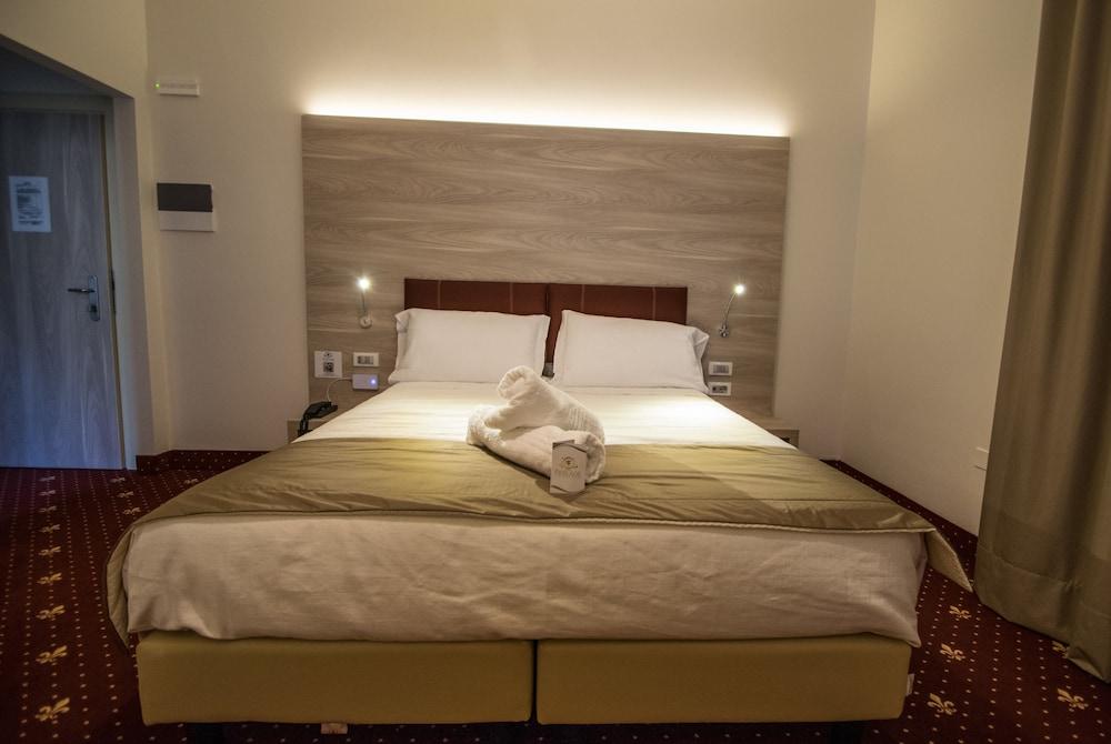 Hotel Perlage Florence Scandicci Eksteriør billede